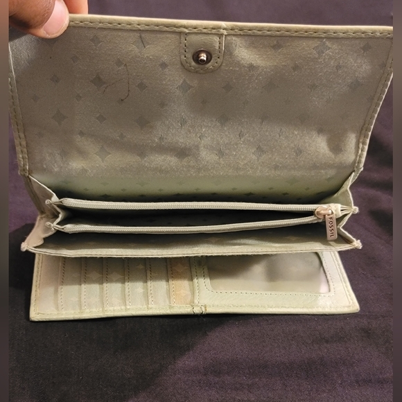 FOSSIL Marlow Green Leather Multifunction Trifold Wallet - Picture 4 of 12